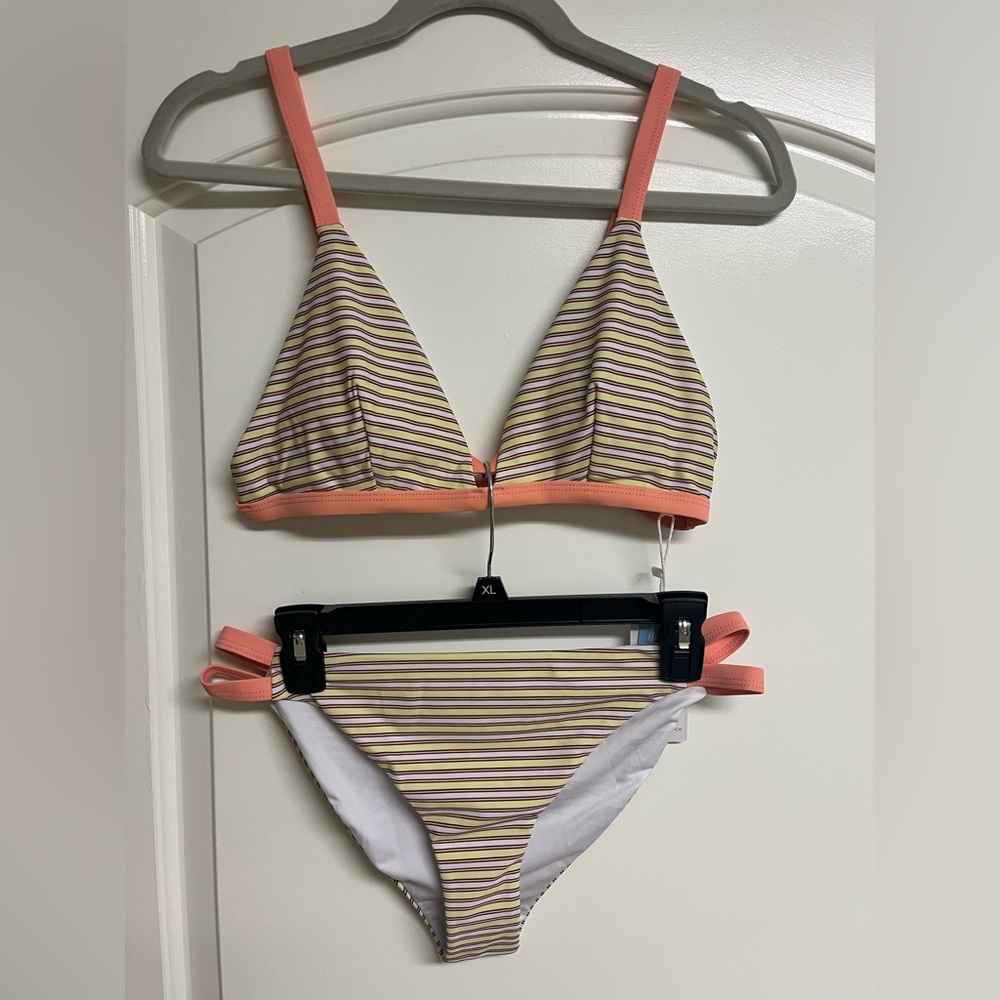 Cupshe NWT bikjni large